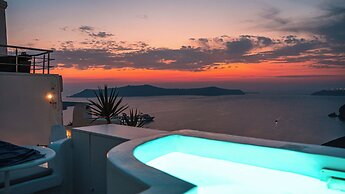 Trieris Villa & Suites