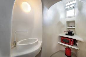 Trieris Villa & Suites