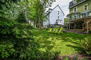 The Elizabeth Manor Guesthouse