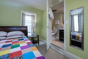 The Elizabeth Manor Guesthouse