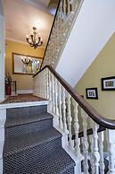 The Elizabeth Manor Guesthouse