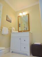 The Elizabeth Manor Guesthouse