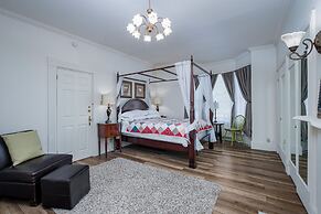 The Elizabeth Manor Guesthouse