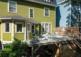 The Elizabeth Manor Guesthouse