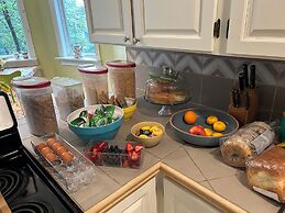 The Elizabeth Manor Guesthouse