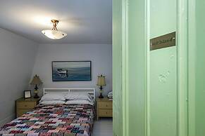 The Elizabeth Manor Guesthouse