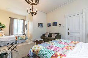 The Elizabeth Manor Guesthouse