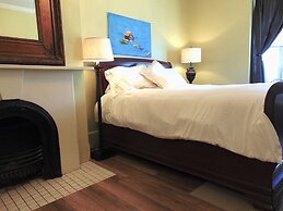 The Elizabeth Manor Guesthouse