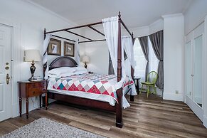 The Elizabeth Manor Guesthouse