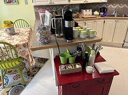 The Elizabeth Manor Guesthouse