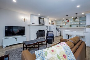 The Elizabeth Manor Guesthouse