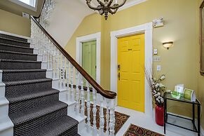 The Elizabeth Manor Guesthouse