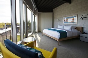 250 Main Hotel
