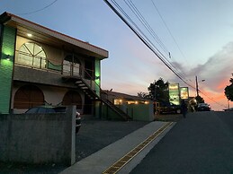 Cabinas Vista Al Golfo - Hostel