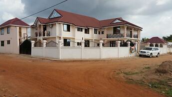 Moonlite Hotel Sunyani Airport