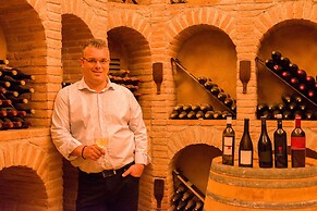 Can Bonastre Wine Resort, The Originals Relais (Relais du Silence)