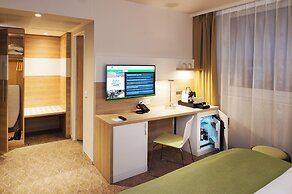 Holiday Inn Frankfurt Airport by IHG