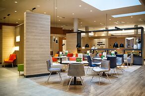Holiday Inn Frankfurt Airport by IHG