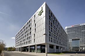 Holiday Inn Frankfurt Airport by IHG