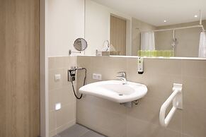 Holiday Inn Frankfurt Airport by IHG