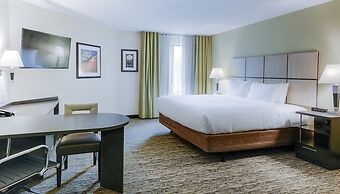 Candlewood Suites Lakeville I-35, an IHG Hotel