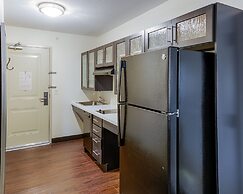 Candlewood Suites Lakeville I-35 by IHG