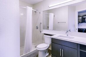 Candlewood Suites Lakeville I-35 by IHG