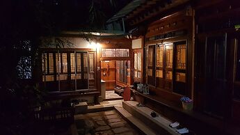 Gongsimga Hanok Guesthouse