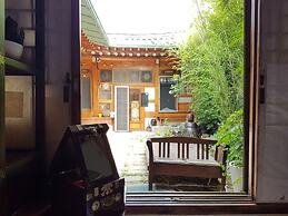 Gongsimga Hanok Guesthouse