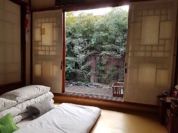 Gongsimga Hanok Guesthouse