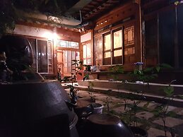Gongsimga Hanok Guesthouse