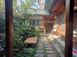 Gongsimga Hanok Guesthouse