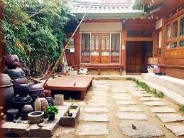 Gongsimga Hanok Guesthouse