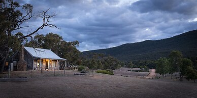 Grampians Pioneer Cottages