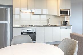 Meriton Suites Adelaide Street, Brisbane