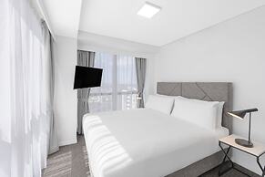 Meriton Suites Adelaide Street, Brisbane