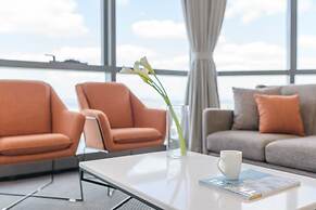 Meriton Suites Adelaide Street, Brisbane