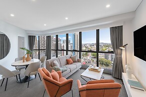 Meriton Suites Adelaide Street, Brisbane