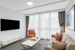 Meriton Suites Adelaide Street, Brisbane