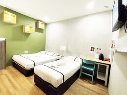 Smile Hotel Danau Kota