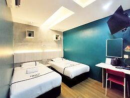 Smile Hotel Danau Kota