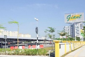 Smile Hotel Danau Kota