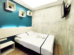 Smile Hotel Danau Kota