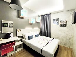 Smile Hotel Danau Kota