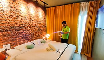 Smile Hotel Danau Kota