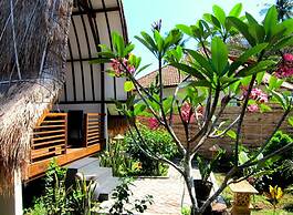 Oceans 5 Dive Resort