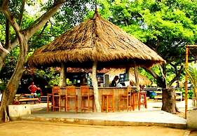 Oceans 5 Dive Resort