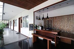 Pejaten Valley Residence