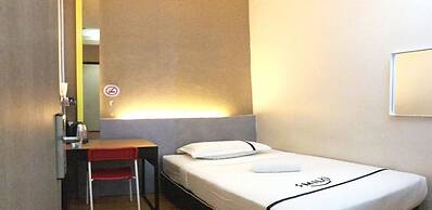 Smile Hotel Wangsa Maju