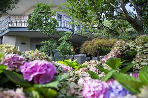 Like Home - Boutique Hotel